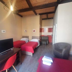 Emyjo Central B&B